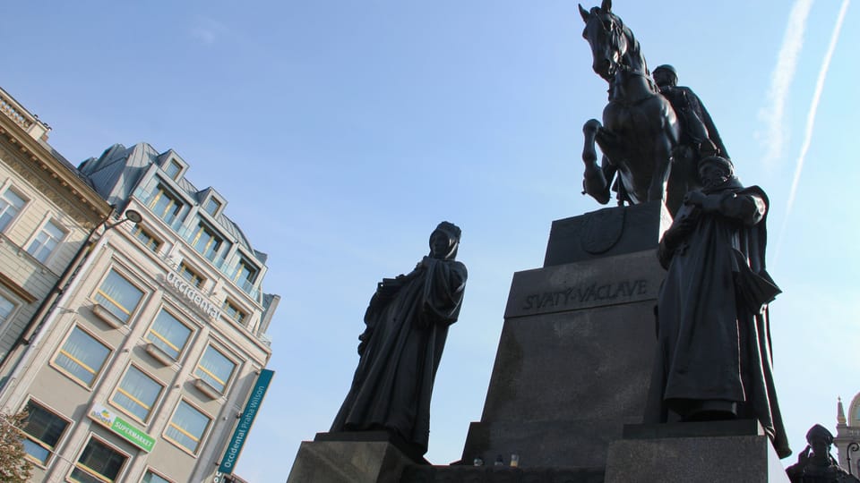 Пам’ятник святому Вацлаву на Вацлавській площі, скульптор Йозеф Вацлав Мислбек | Фото: Barbora Němcová, Radio Prague International Пам’ятник святому Вацлаву на Вацлавській площі, скульптор Йозеф Вацлав Мислбек | Фото: Barbora Němcová, Radio Prague International