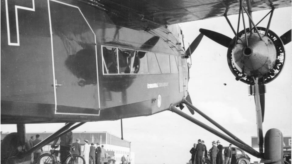 Avia/Fokker F-IXD у новому аеропорті Прага-Рузинє, 1937 | Фото: Archiv ČSA Avia/Fokker F-IXD у новому аеропорті Прага-Рузинє, 1937 | Фото: Archiv ČSA