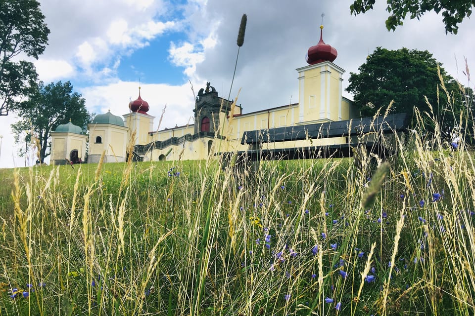 Паломницький монастир «Гора Божої Матері»  (Hora Matky Boží) на околиці міста Краліки | Фото: Josef Ženatý,  Český rozhlas